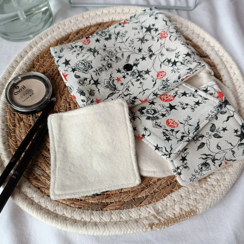 collection lingettes démaquillantes lavables et son accessoire nomade de récup' Tissu de Lili