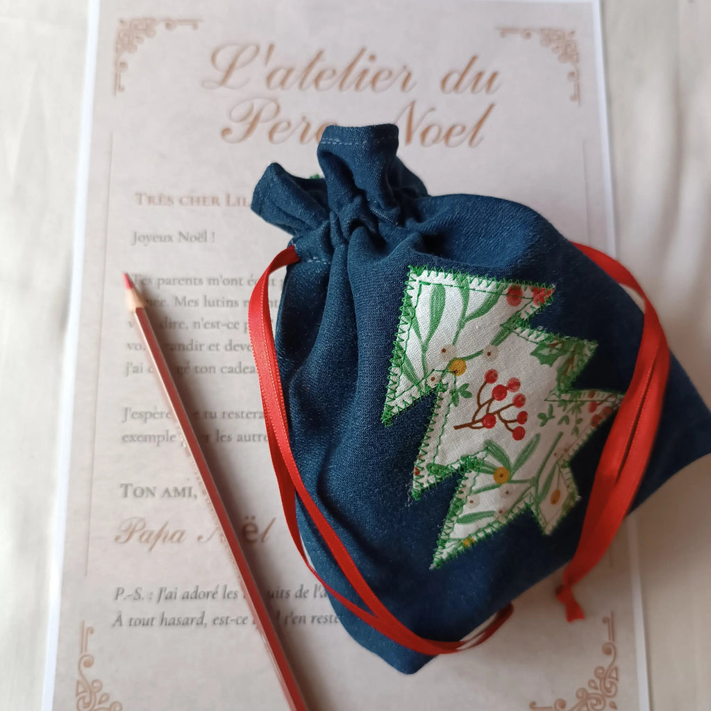 Pochon de Noël - jeans brut upcyclé - coton blanc - décore sapin