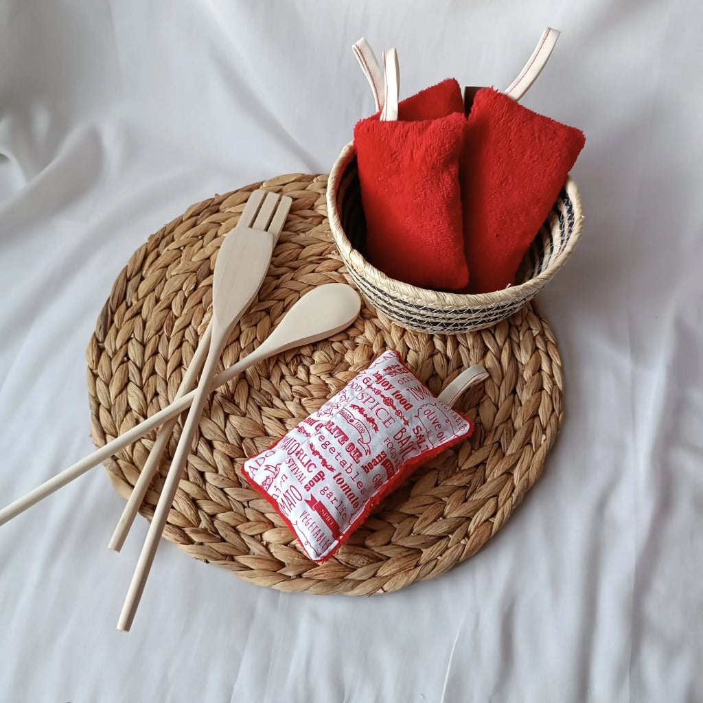 Eponge réutilisable rouge de Récup’ Tissu de LILI- éponge lavable en éponge -  éponge lavable et réutilisable - zéro dechet pour la cuisine - éponge lavable zéro dechet - éponge écologique - éponge réutilisable zéro dechets - éponge lavable durable - éponge artisanale - éponge lavable tissu bambou