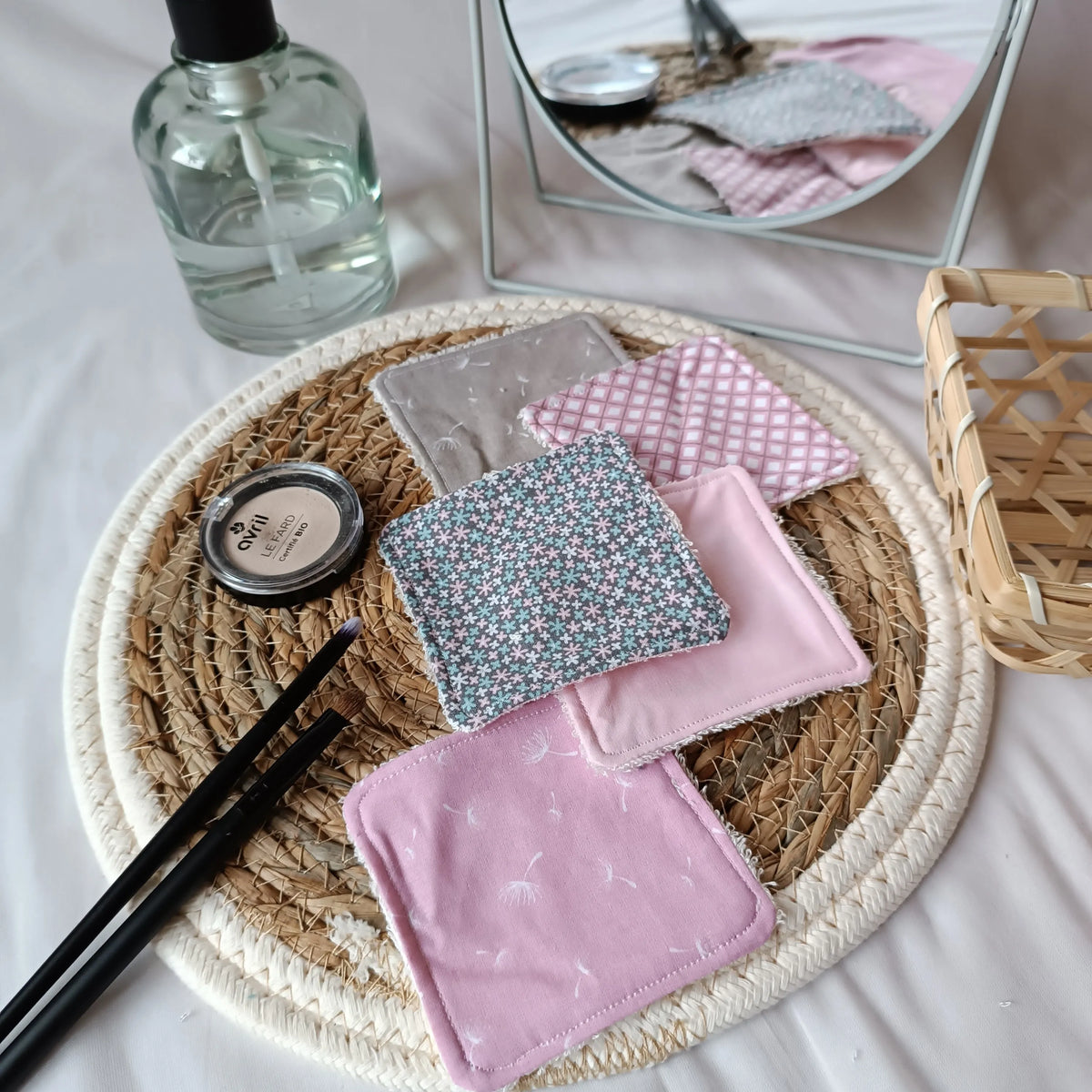 Lot de 5 lingettes démaquillantes lavables roses et grises en éponge de bambou