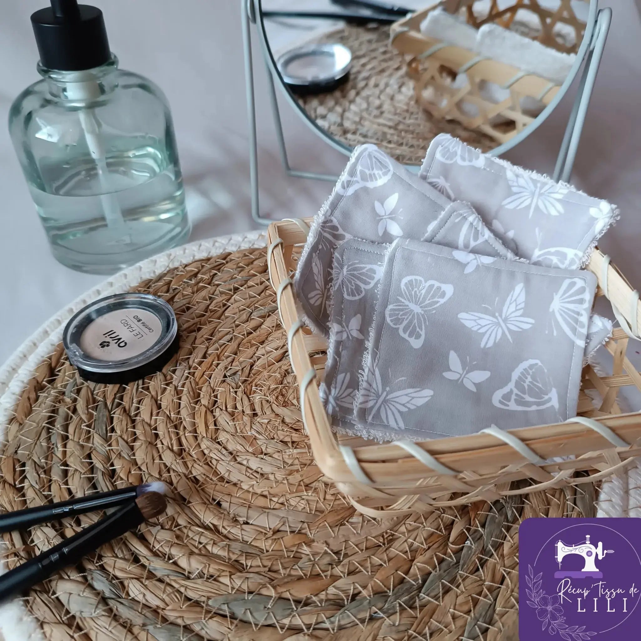 Lot de 5 lingettes démaquillantes lavables grises à motif papillons