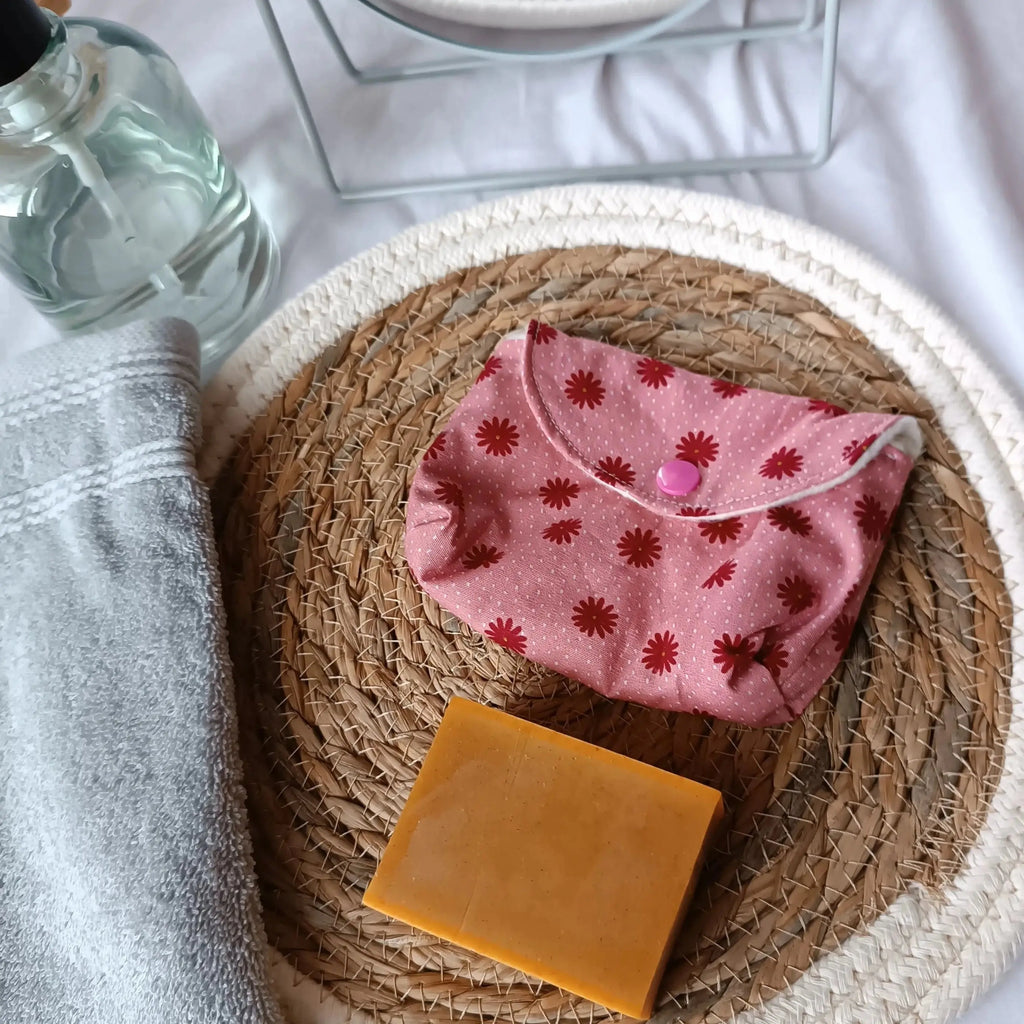 Pochette à savon artisanale rose, alternative zéro déchet au sachet plastique