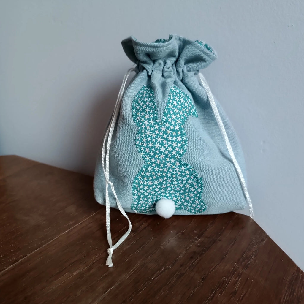 Pochon de pâques Récup’ Tissu de Lili - Sac de pâques - pâques 2025 - chasse aux œufs - sac pour Pâques - cadeau de Pâques - Pâques en 2025 - cadeau Pâques enfant - cadeau Pâques adulte