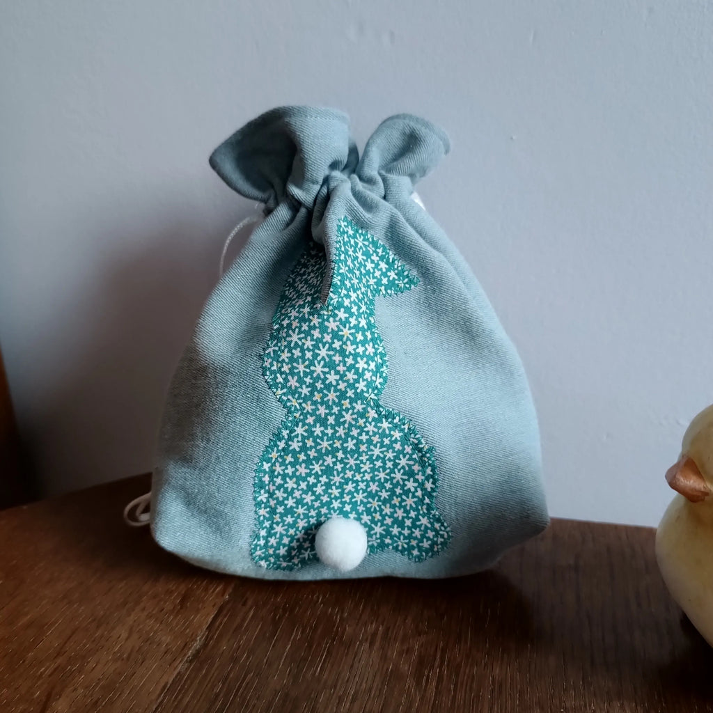 Pochon de pâques Récup’ Tissu de Lili - Sac de pâques - pâques 2025 - chasse aux œufs - sac pour Pâques - cadeau de Pâques - Pâques en 2025 - cadeau Pâques enfant - cadeau Pâques adulte